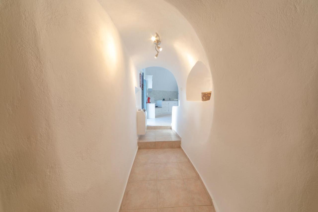 Gemini Cave Villa เอีย ภายนอก รูปภาพ